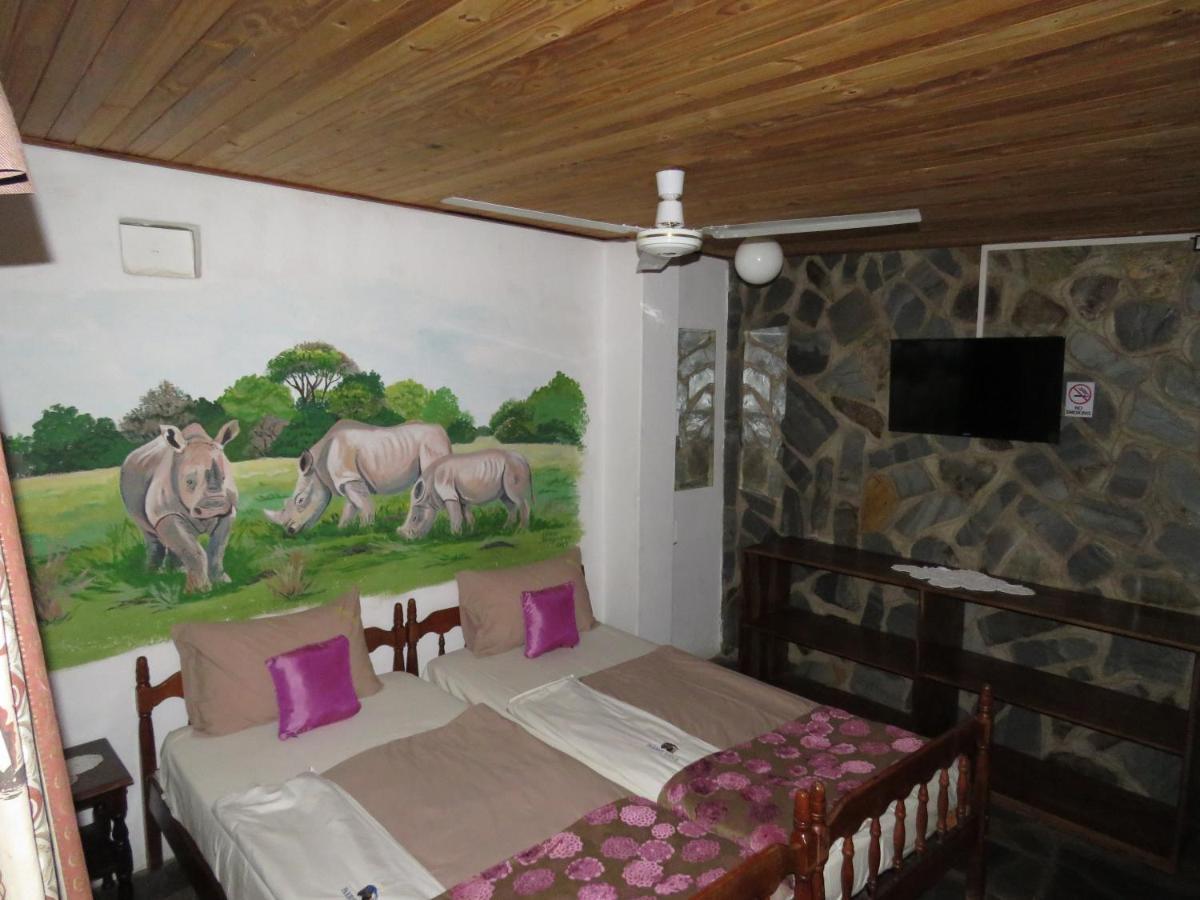 Parrot Lodge Bulawayo Eksteriør billede